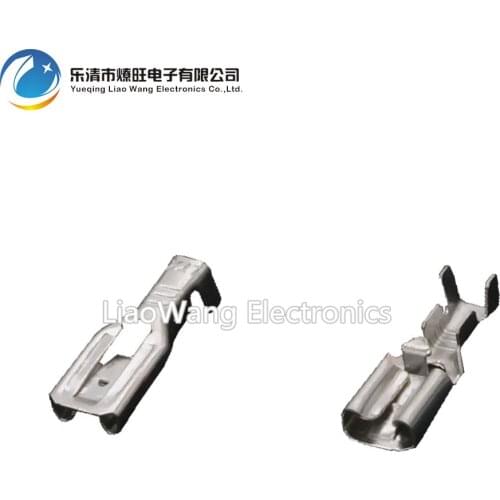 100 PCS 6.3 series of self-locking bolt spring switch type switch plug with terminal plug socket DJ622B-D6.3A