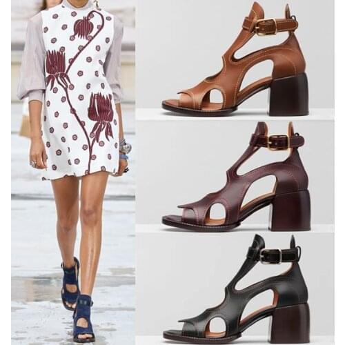 Summer New Girls Genuine Leather Cuts Out Buckle Roman Sandals Woman Open Toe Hollow British Style Chunky Heels Sandals Shoes