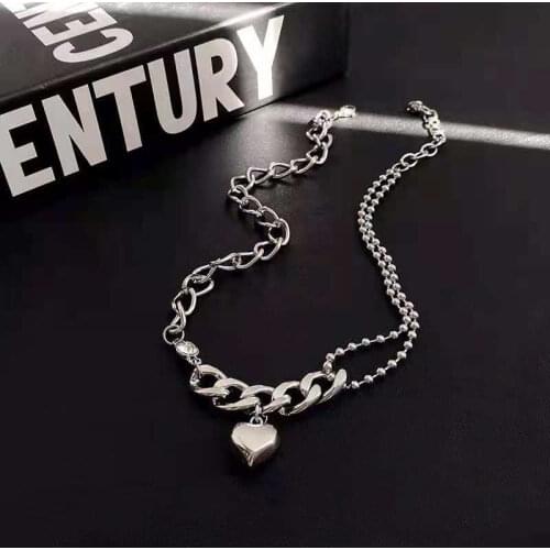 Titanium Steel Splice Love Heart Hip Hop Necklace Unisex Gothic Black Gold Jewelry New Simple Tiny Heart Pendant Clavicle Chain