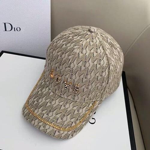 2021 New Brand Trendy Womens Hat Fashion Brand Sparkling Diamond LOVE Letter Baseball Cap for Women Retro Checkered Caps Girls