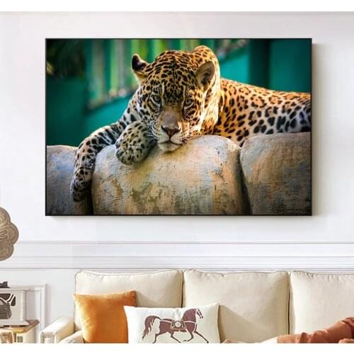 Leopard Rest Real Nature Photo Canvas Art Print Cheetah Poster Painting Living Room Decorating Mural on the Wall poster