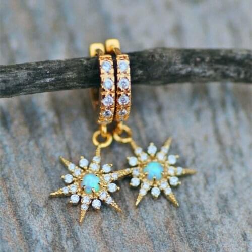 Vintage Female Crystal Snowflake Small Earrings Charm Gold Color Clip Earrings For Women Luxury White Opal Wedding Earrings