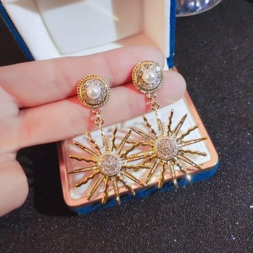 Luxury Brand Gold Color Star Earrings for Women 2021 New Fashion Crystal Pearl Geometric Dangle Earrings Female Wedding Jewelry