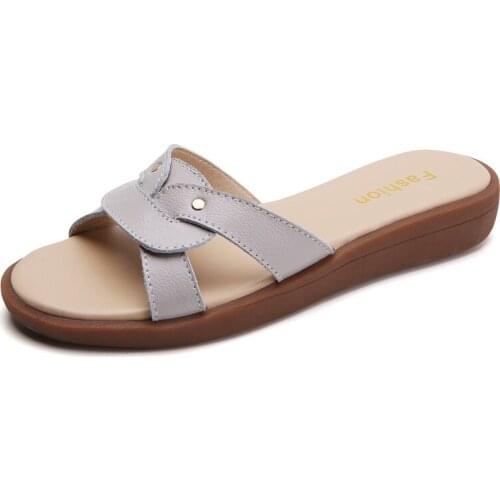 Women Shoes Beach Sandals Genuine Leather Soft Slide Sandals Quick Drying Waterproof Bathroom Slippers Indoor Outdoor Mom Shoes