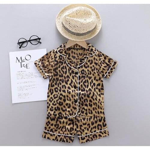 0-5Yrs Children Girls Leopard Pajamas Set Boys Girls Ice silk satin Cartoon printing Tops Pants Set home Wear Summer Clothing Su