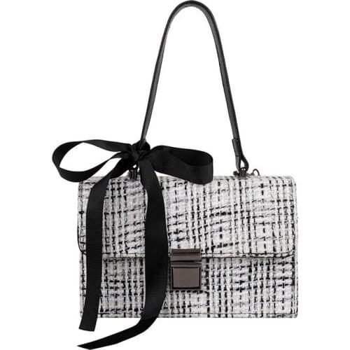 2021 Womens Trendy Woolen Woolen Silk Scarf Handbag Korean Fashion Fashion One-Shoulder Diagonal Womens Bag KM2001