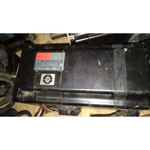 P50B08050DBS31 SERVO MOTOR , used in good condition . 80% appearance new , good working , free shipping