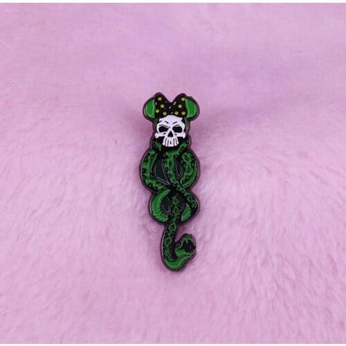 Death eater’s infamous ‘Dark mark’ badge perfect accessory for any hard core witchcraft fan