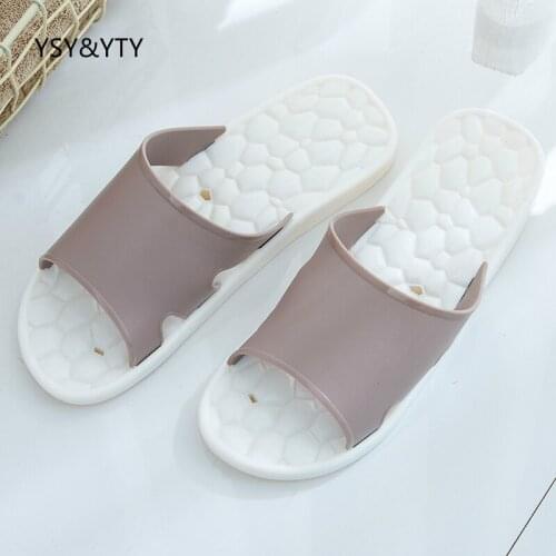 2019 new Slippers female summer indoor bathroom slippers home couple slippers soft bottom bath leaks massage sandals men summer