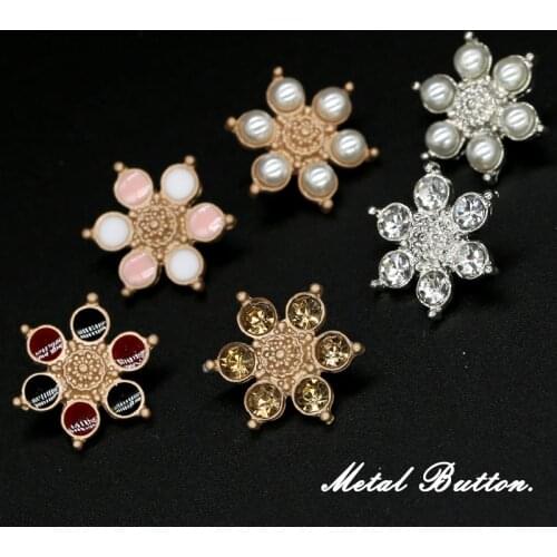 6pcs Flower Buttons Pearl Gold Metal Diamond Decorative Clothing Jewelry Vintage Small Buckle Sewing Apparel Snap Accessories