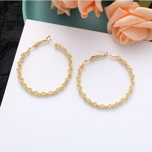 Metal Winding Big Hoop Earrings Fashion Women Jewelry Golden Elegant Statement Accessories 2021 New