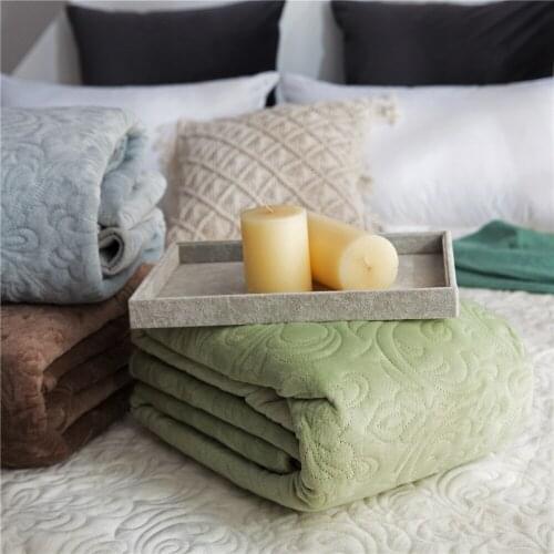 Crystal Velvet Bed Cover with Cotton Quilting Blanket Bed Sheet Solid Flannel Bedding Winter Blanket Thickening Polyester Fiber