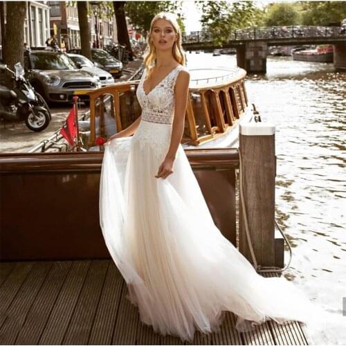 Boho Wedding Dress 2021 V-Neck Lace Tulle Floor Length Backless Beach Bohemian Bride Dresses Robe De Mariee Sleeveless White New