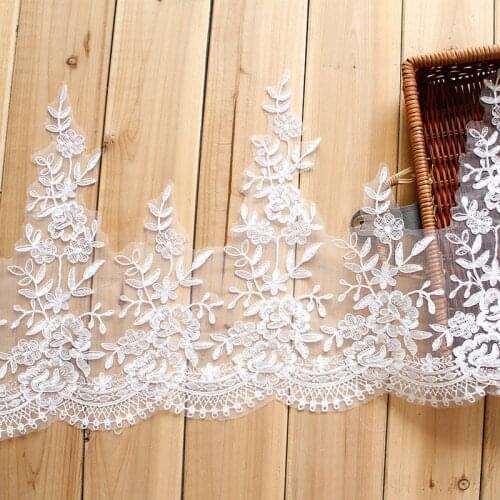 3Yards 30cm Hot Sale Flower Venise Venice Lace Trim Applique Sewing Craft New Fahion Pretty Off White Delicate Lace Fabric