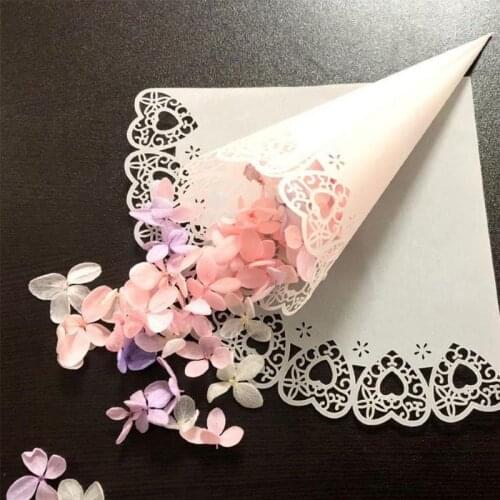 50pcs Cut Love Heart Lace Laying Candy Wedding Party Favors Confetti Cones Paper Cone Decoration Supplies Gift GXMA
