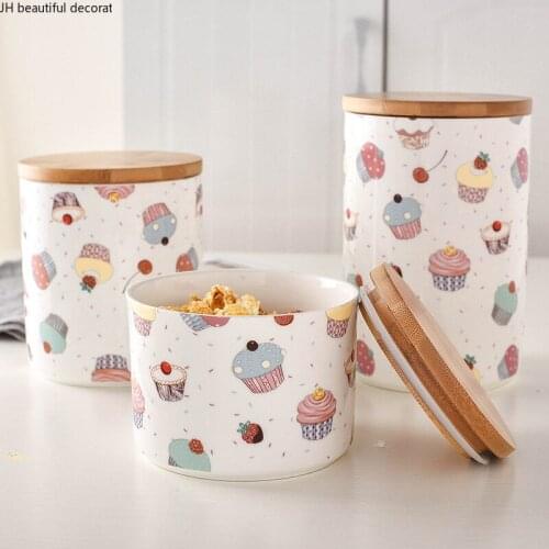 Cute Creative Ceramic Sealed Jar Wooden Lid Dried Fruit Multigrain Candy Snack Jar Kitchen Storage Tool Cartoon Decoration