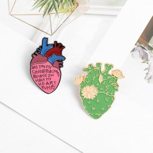 European And American Heart Series Fashion Creative Letters Flower Alloy Heart Exquisite Enamel Brooch Denim Personality Badge