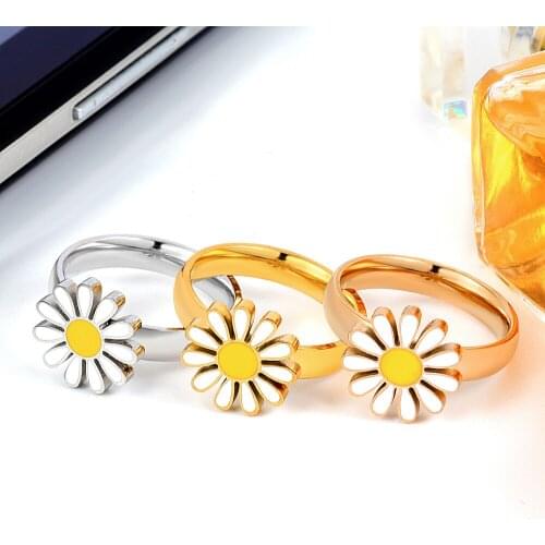 New Fashion Stainless Steel Ring Titanium Sweet Elegant Flower Ring for Girl Women Wedding Party Charm Rings Jewelry Gift