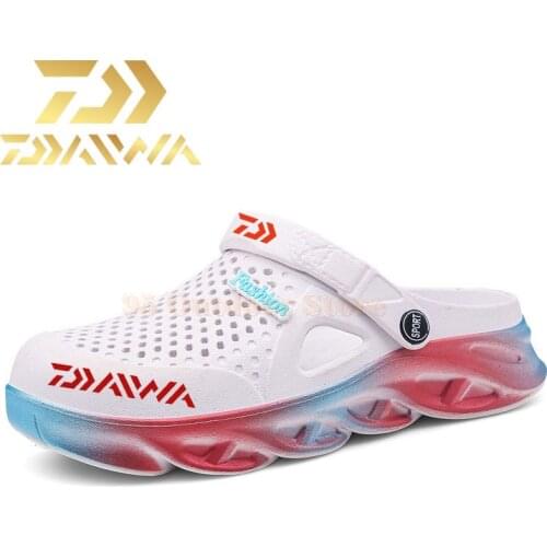 Daiwa New Slippers for Men Graffiti Flip Flop Non-slip Casual Big Size Mens Sandals Clogs Rubber Slippers Fishing Beach Shoes
