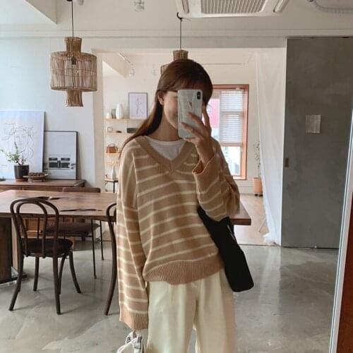 Korean Version of the Slim V-neck Knit Sweater Female 2019 Autumn New Striped Long-sleeve Pullover Sweater Womens Clothing
