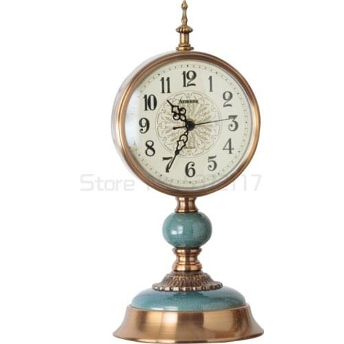 Small Luxury Table Clock Mechanism Digital Modern Design Table Clock Living Room Reloj Pared Cocina Home Decoration OO50TC