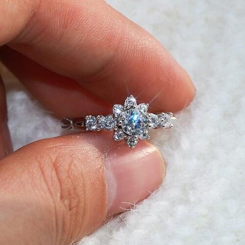 Luxury Female Small Snowflake Flower Ring Real 925 Sterling Silver Engagement Ring Crystal Solitaire Wedding Rings For Women