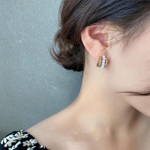 2021 Fashion New Korean Earrings Temperament C Type Niche Girl Pearl Crystal Earrings Manufacturers Wholesale Sales Oorbellen