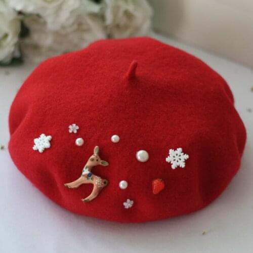 Christmas beret strawberry sika deer Christmas pearl snowflake woolen painter hat autumn and winter beanie
