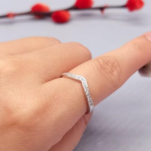 925 Sterling Silver Round Cut Wedding Ring Female SONA Stone V-Shaped Design Wedding Ring Match With Different Main Rings