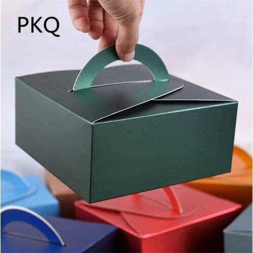 14*14*6.5cm portable gift cake box moon cake biscuit dessert box with handle Wedding Party Candy cake cookies paper Box