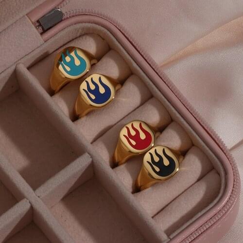 Trendy Gold Plated Stainless Steel Waterproof Tarnish Free Black Blue Red Flame Pattern Wedding Bands Rings For Women