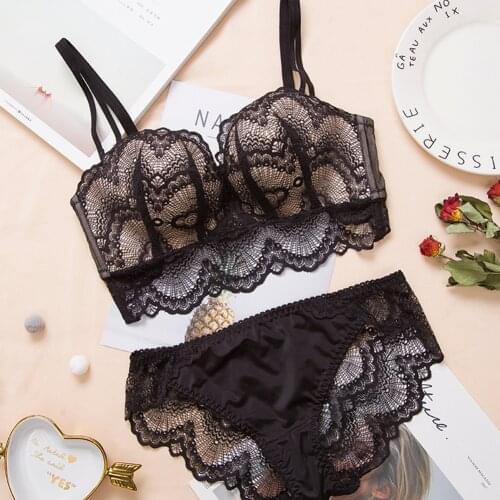 Women Comfortable Gathering Sexy Lace Bra Panty Set Push Up Bra Wire-Free Massage Contour Palm Cup Bra Set 2 Piece Suit