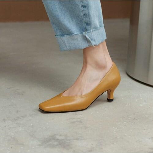 Hot Sale Genuine Leather Shoes for Owmen Pointted Toe Med Heels Pumps 2021 Spring Summer Newest Shallow Wedding Shoes Woman
