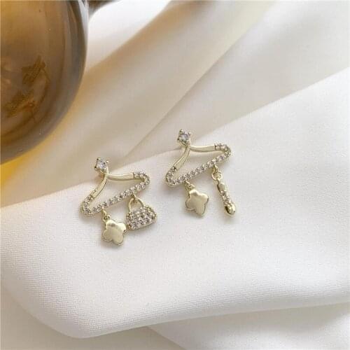 South Koreas new ins style small clothes rack earrings delicate and sweet earrings earrings women
