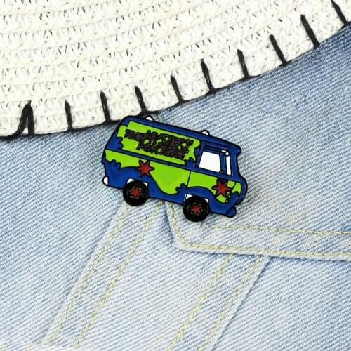 Green Travel Bus Brooch THE MYSTERY MACHINE Enamel Pins Funny Badge Lapel Pin For Women Men Cartoon Outdoor Jewelry Gifts Kids