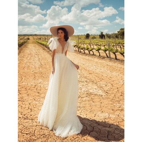 Deep V Neck Polka Dots Tulle Outdoor Wedding Dress Transparent Plus Size Open Back Princess Chic Boho Beach Summer Bridal Gown