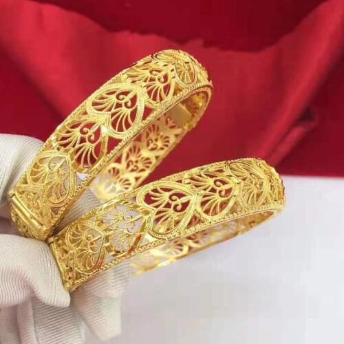 2 Pieces Wholesale Heart Filigree Bangle Finework Yellow Gold Filled Wedding Womens Bracelet Openable Hollow Jewelry Gift