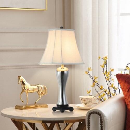 Free Shipping Modern Creative Ceramic Table Lamp Beside Lamp For Bedroom Hotel Room Bedside Lamp Minimalist Personalized Lamp