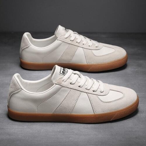 2021 German Training Retro Classic All-Match White Shoes Male Sneakers Casual Mens Moccasins Flat Running Leather School Shoes
