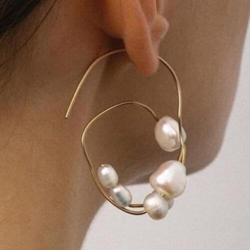 New Arrival Strange Pearl Earring Hollow Gold Drop Dangle Earring Harajuku Aesthetic Accessories for Women Statement Earrings
