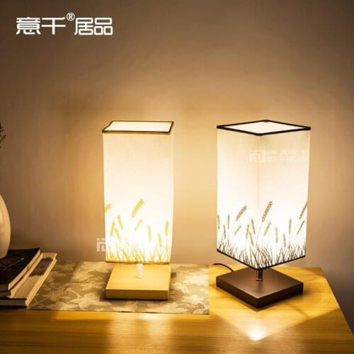 Nordic Contracted Creative Desk Lamp Wood&Cloth Table Lamp In The Living Room/Bedroom/Study Bedside Study Reading Lamp Cafe Bar