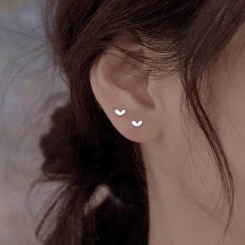 Mini Heart Earrings for Women Simple Earring for Girls Charming Womens Valentines Day Gift Female Jewelry M4