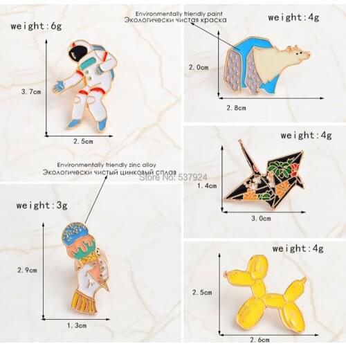 New 20Pcs Paper Cranes Polar bear Astronaut Dog Brooch Lapel Pin Action Figure Toy