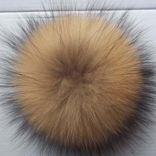 2018 New Arrival 15cm 100% Real Raccoon Pompoms Luxurious Balls Genuine Pom For Bag Hats Cap Scarf Gloves Attached The Hasp