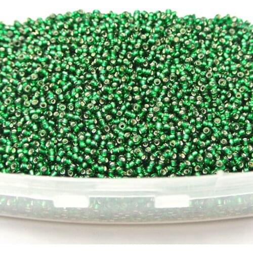 10000 Glass Seed Beads 1.5mm (12/0) silver lined Green + Storage Box