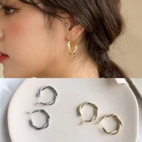 Classic Twisted Hoop Earrings For Women Teens Girls 2021 Trend Simple Elegant Style Earrings Wedding Party Fashion Jewelry Gifts