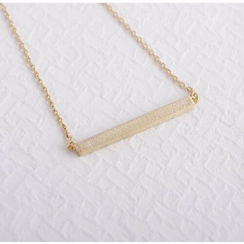 Fashion rectangular pendant necklace