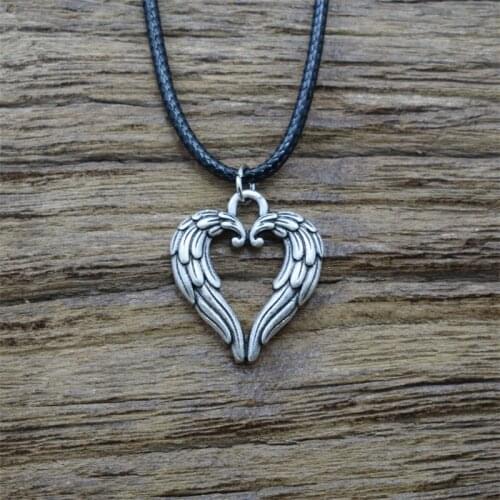 Fashion Creative Heart-shaped Bird Feather Pendant Necklace Couple Jewelry Gift