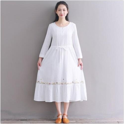 2018 autumn floral embroidery long dress elegant long sleeve white vintage dress for women robe longue femme ete