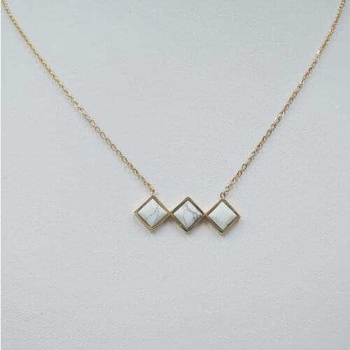 High quality top fashion necklace ,stainless steel ,anti-allerge ,avaibale in silver and gold color,white and blue stone color